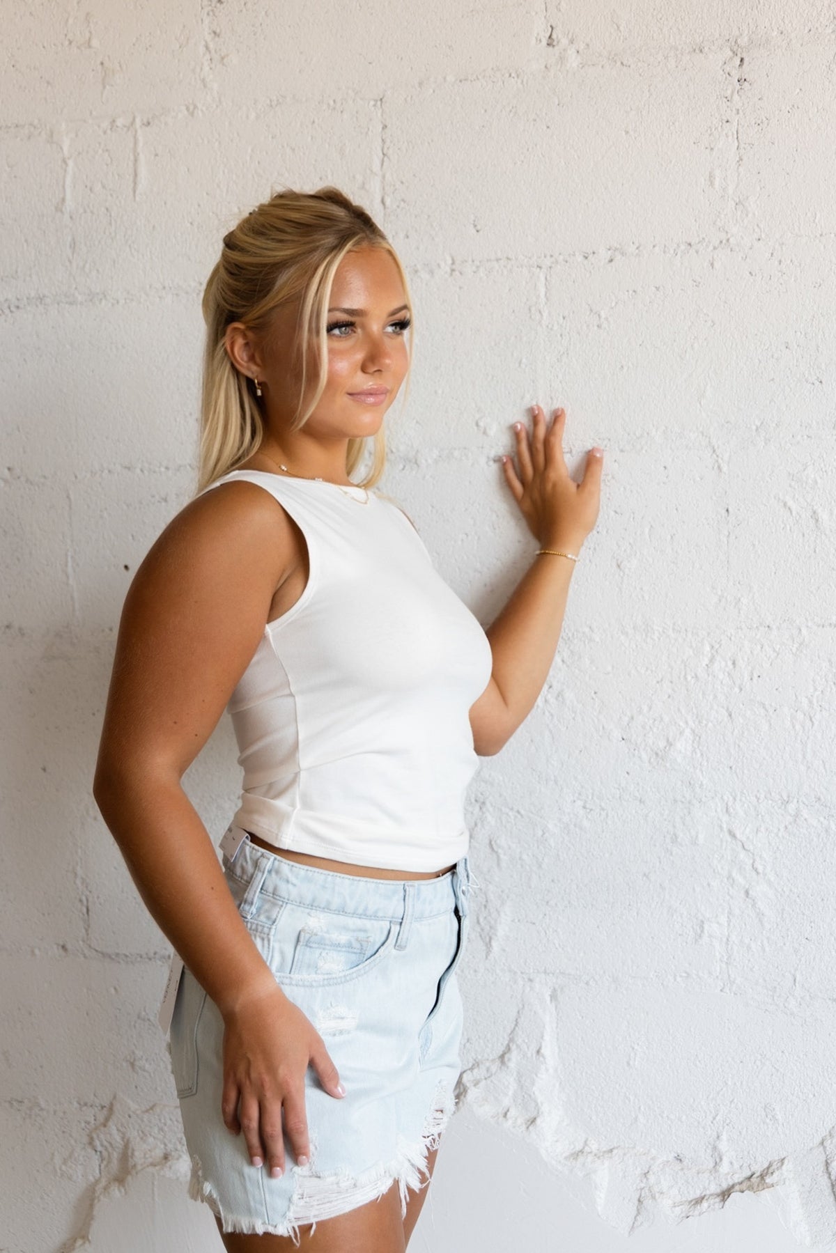By Together Knit Cotton Spandex Boat Neck Sleeveless Top In White
