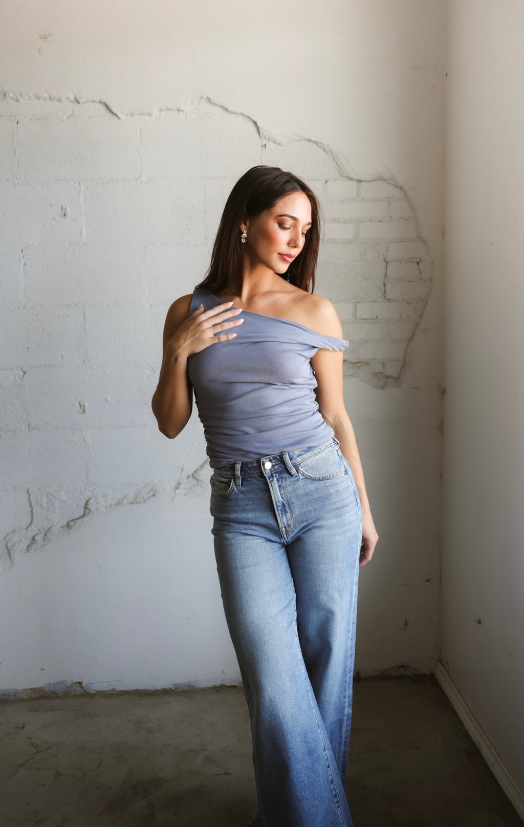 Miss Love One Shoulder Fitted Top In Blue
